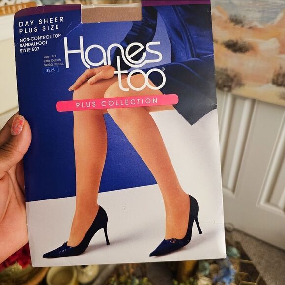 Hanes Too Plus Collection 1Q Day Sheer Style E07 Pantyhose - Picture 5 of 6